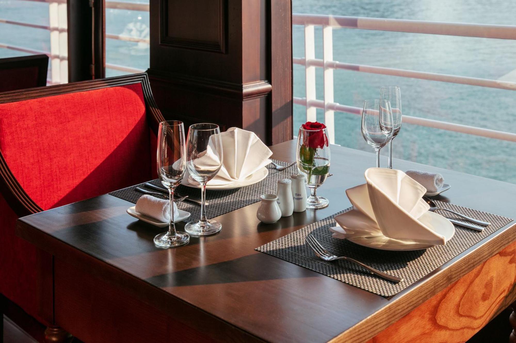 Hotel Halong Dragon Bay Cruise Ha Long Exteriér fotografie