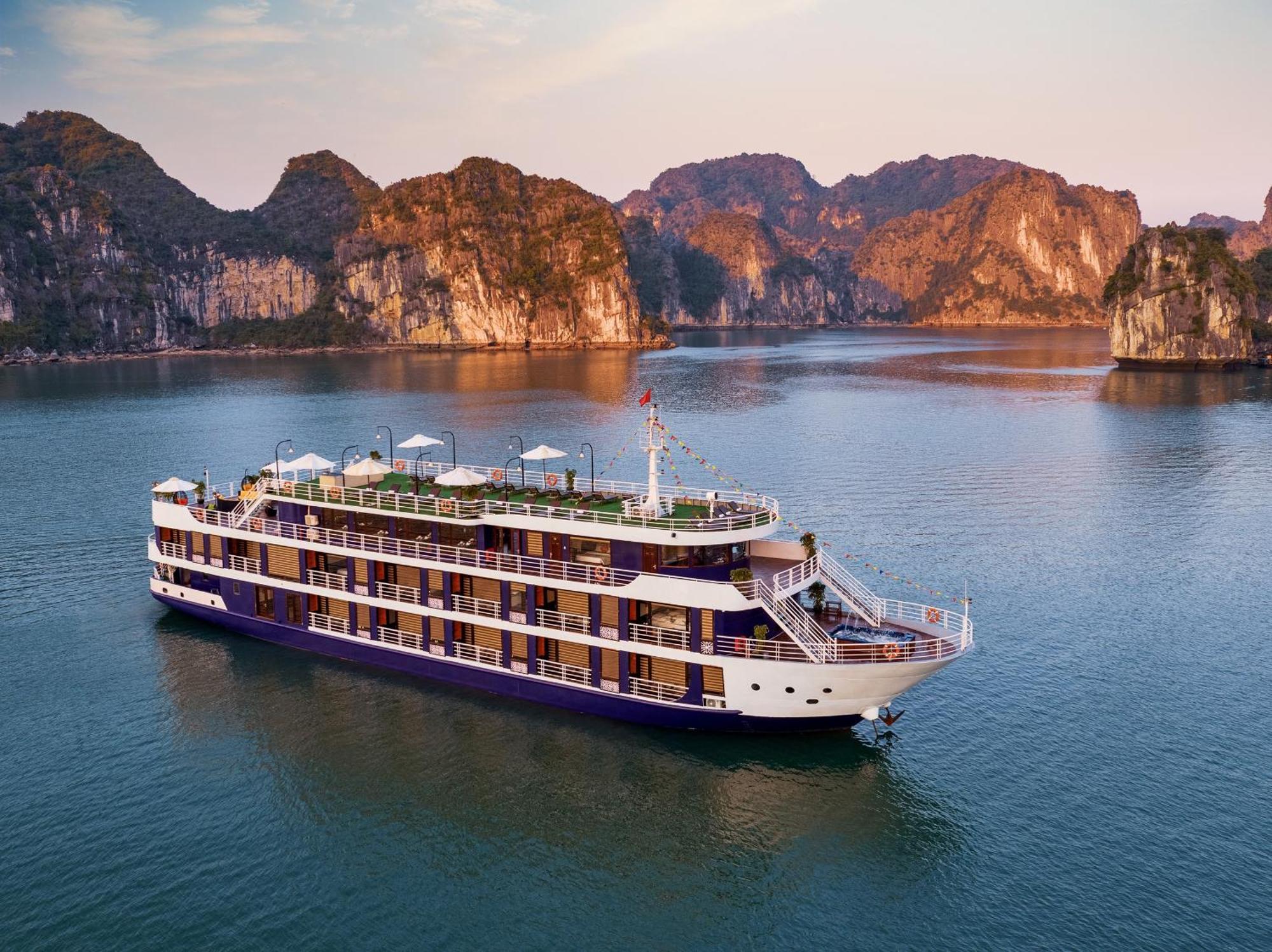 Hotel Halong Dragon Bay Cruise Ha Long Exteriér fotografie