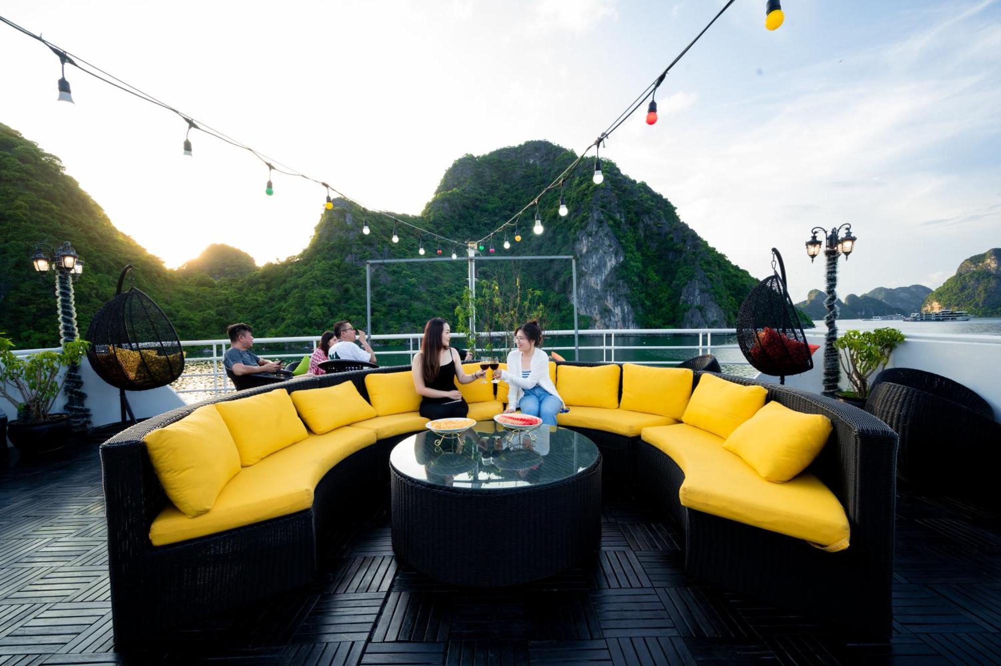 Hotel Halong Dragon Bay Cruise Ha Long Exteriér fotografie